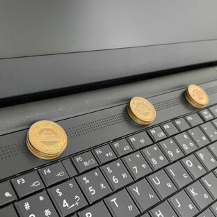 くじらや通信 No.167 夏場のPCトラブル回避策！夏はPCが熱くなるので10円玉で放熱しよう！