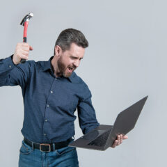 パソコンの動作が重い原因と解消方法！遅い原因