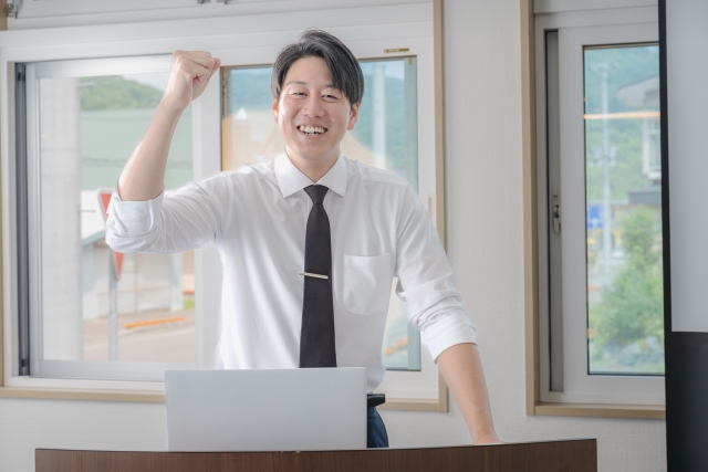 パソコン教室で中古パソコンをご利用中